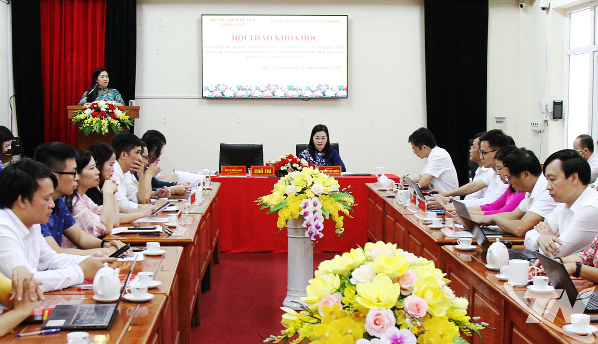 Quang cảnh Hội thảo.