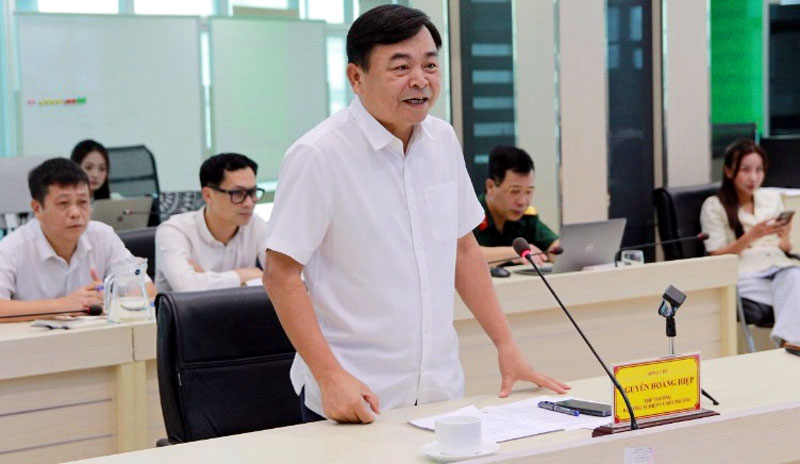 Thứ trưởng Nông nghiệp và Môi trường nhận định về áp thấp nhiệt đới trên biển Đông có khả năng mạnh lên thành bão số 5.