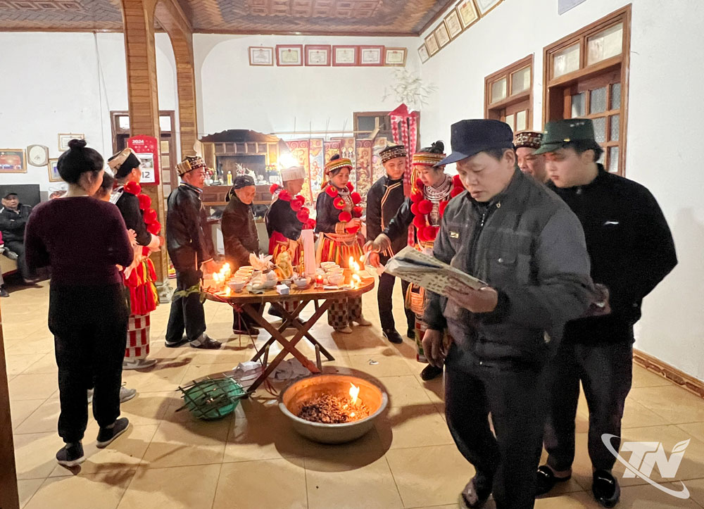 Lễ cấp sắc của người Dao Đỏ ở xã Chợ Đồn.