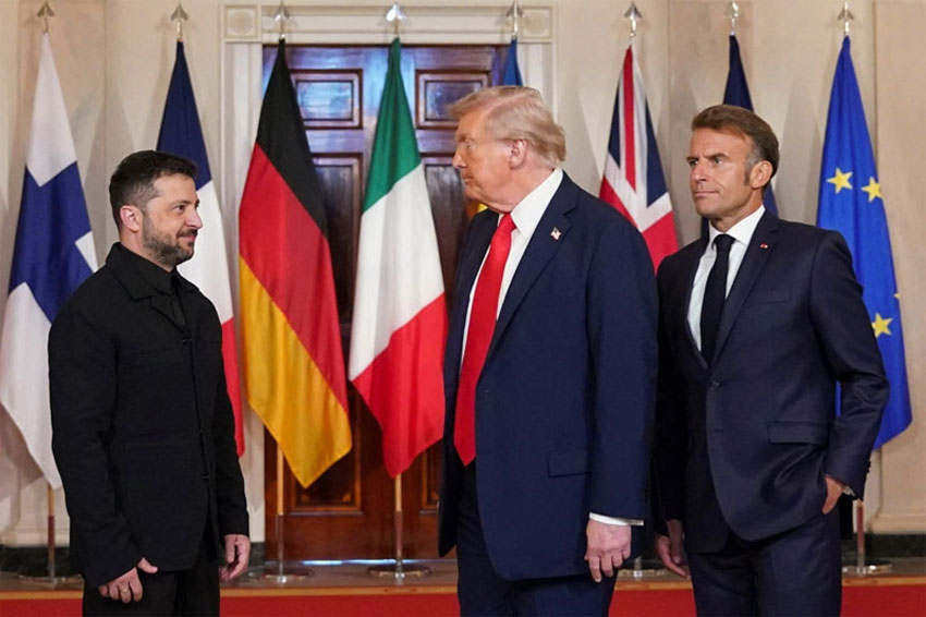 Tổng thống Ukraine Volodymyr Zelensky, Tổng thống Mỹ Donald Trump và Tổng thống Pháp Emmanuel Macron trước cuộc họp ở Nhà Trắng ngày 18-8-2025. Ảnh: Reuters