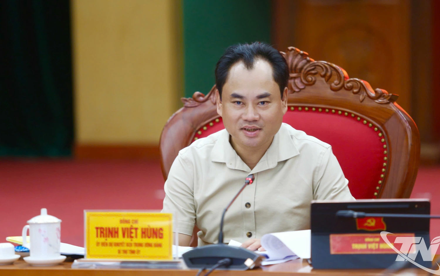 Đồng chí Bí thư Tỉnh ủy Trịnh Việt Hùng phát biểu chỉ đạo tại Hội nghị.