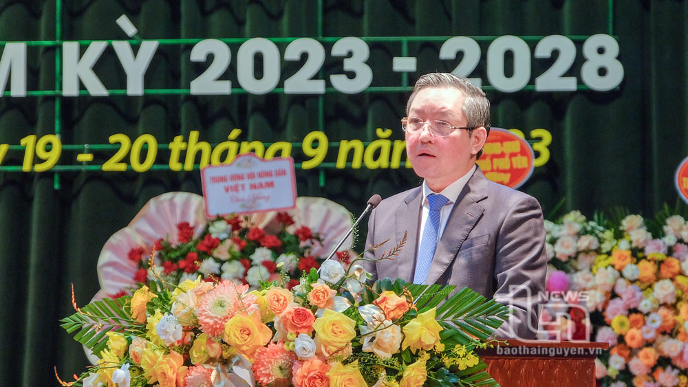 Đồng chí Lương Quốc Đoàn, Ủy viên Trung ương Đảng, Chủ tịch Trung ương Hội Nông dân Việt Nam, phát biểu tại Đại hội.