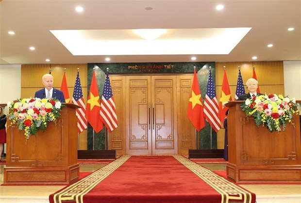 Party General Secretary Nguyen Phu Trong (R) and US President Joseph Biden at the press conference in Hanoi on September 10.