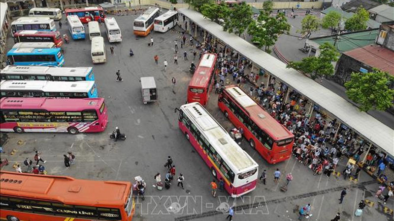 Đón trả khách tại Bến xe Giáp Bát (Hà Nội). Ảnh tư liệu (minh họa): Hoàng Hiếu/TTXVN