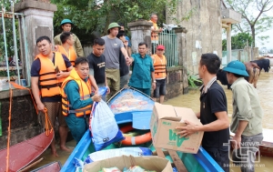 Phổ Yên, Phú Bình tập trung hỗ trợ người dân vùng ngập lụt