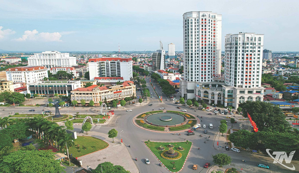 Tổ hợp nhà ở - khách sạn - trung tâm thương mại Thái Nguyên (Tháp đôi Prime) tạo điểm nhấn kiến trúc hiện đại tại vùng lõi đô thị của tỉnh. Ảnh: Nguyên Ngọc