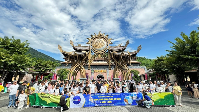 Tour đoàn Bà Nà Hills do DANAGO tổ chức luôn để lại nhiều kỷ niệm đẹp.