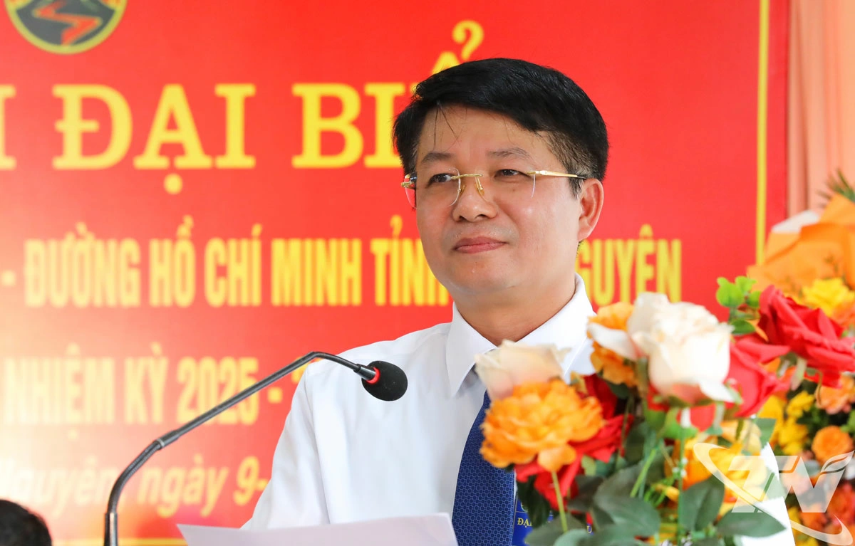 Đồng chí Nông Quang Nhất, Phó Chủ tịch UBND tỉnh phát biểu tại Đại hội.