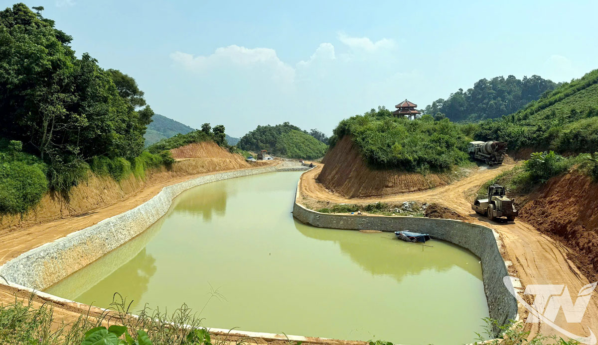 Dự án Khu vực mở rộng Nhà Tưởng niệm Chủ tịch Hồ Chí Minh đang được đơn vị thi công đẩy nhanh tiến độ.