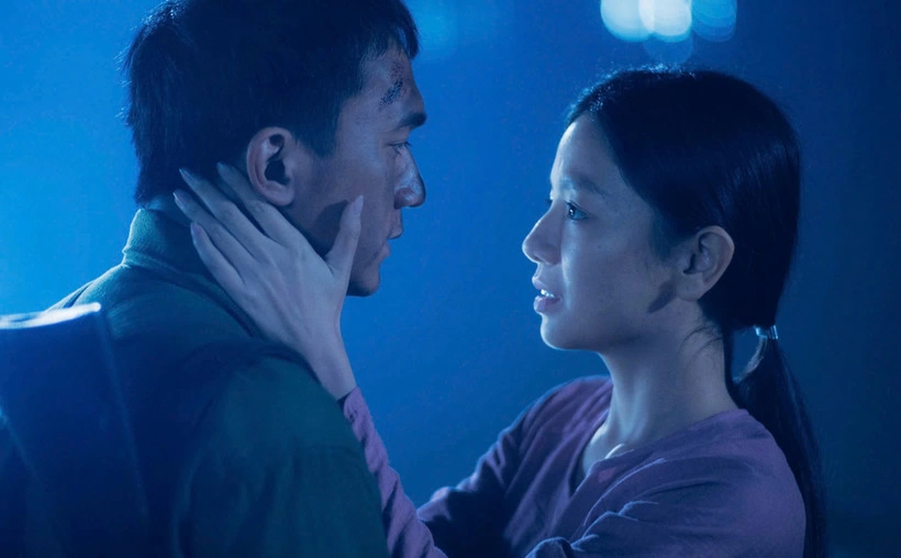 Cảnh trong phim Mưa đỏ. 