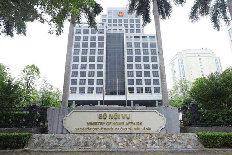 Các bộ, ngành, địa phương khẩn trương hoàn thiện và gửi báo cáo phương án sắp xếp đơn vị sự nghiệp công lập về Bộ Nội vụ chậm nhất là ngày 27/9.