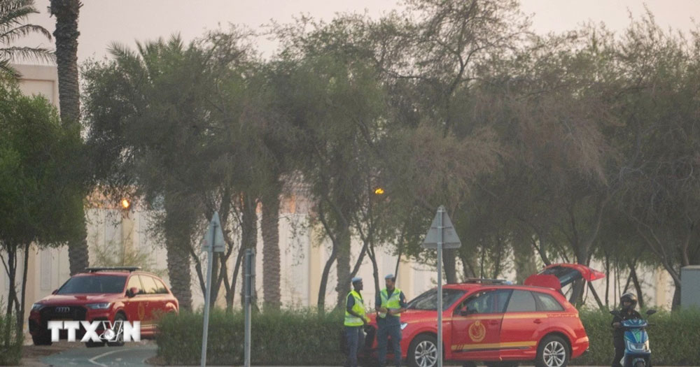 Lực lượng an ninh được triển khai tại hiện trường vụ không kích của Israel xuống Doha, Qatar ngày 9/9/2025. (Nguồn: THX/TTXVN)