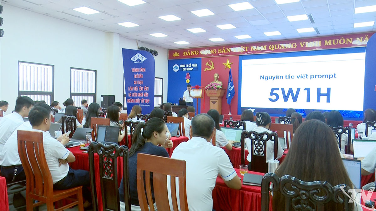 Công ty CP CNT Group tổ chức tập huấn ứng dụng công nghệ số, trí tuệ nhân tạo (AI) cho nhân viên.