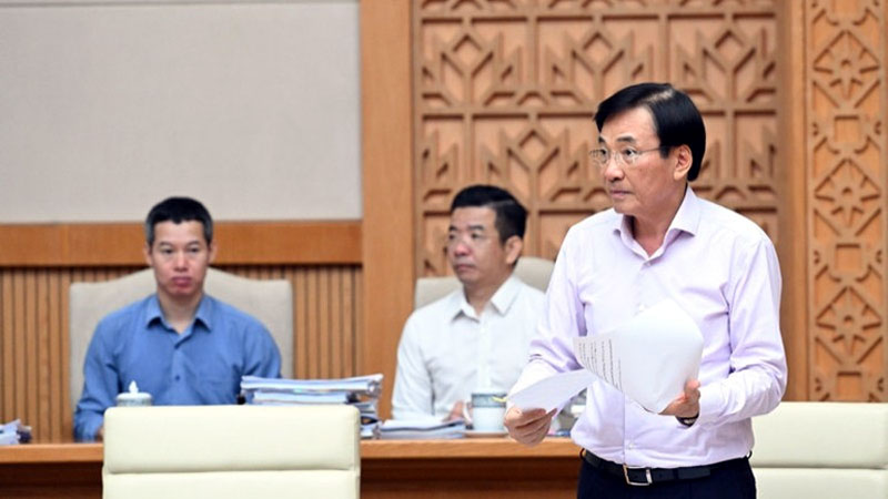 Bộ trưởng, Chủ nhiệm Văn phòng Chính phủ Trần Văn Sơn phát biểu ý kiến tại phiên họp. (Ảnh: Trần Hải)