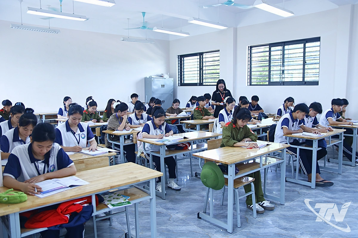 Một tiết học của học sinh khối lớp 12.