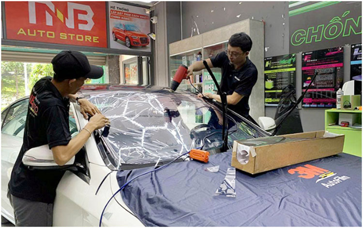 Hệ thống lắp đặt phụ kiện ô tô TNB Auto cam kết sử dụng sản phẩm chính hãng, không pha trộn.