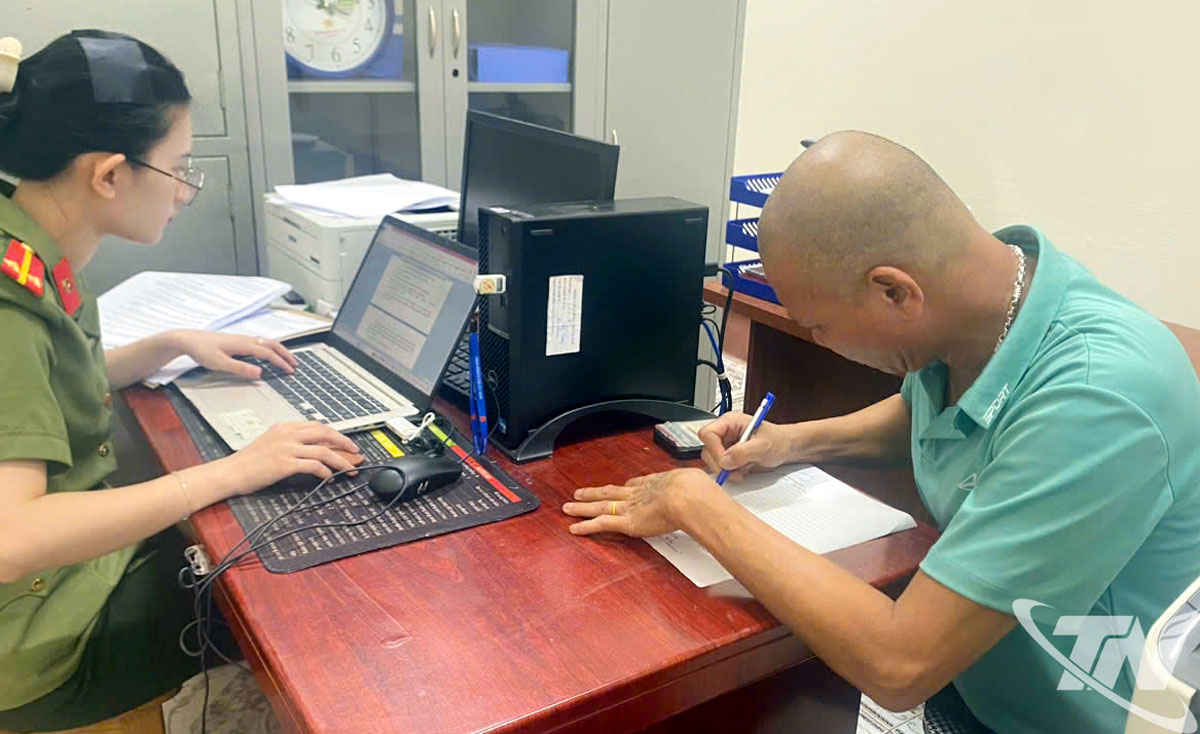 N.N.H tại cơ quan Công an.