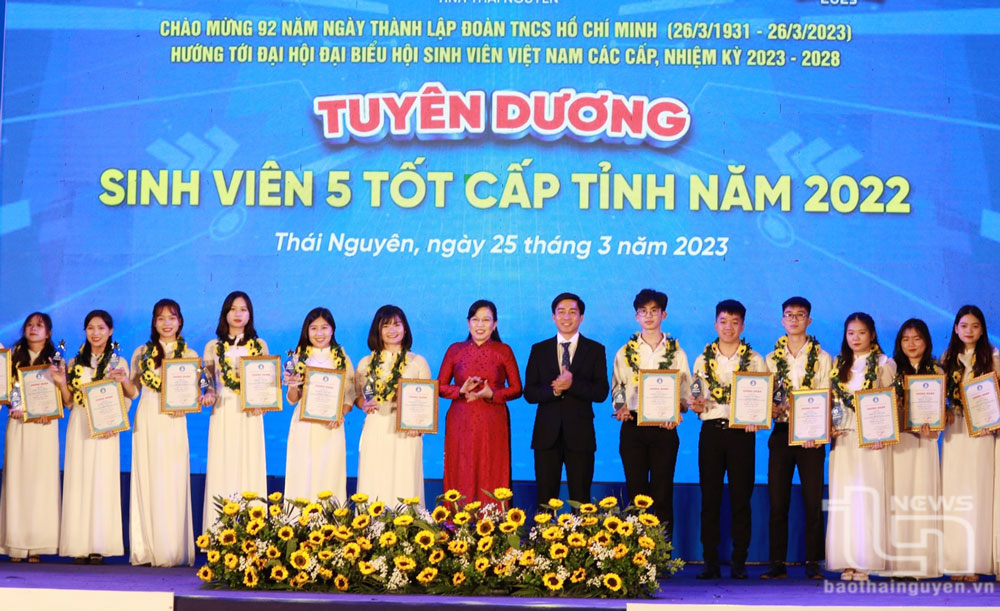 Lễ tuyên dương Sinh viên 5 tốt cấp tỉnh năm 2022.