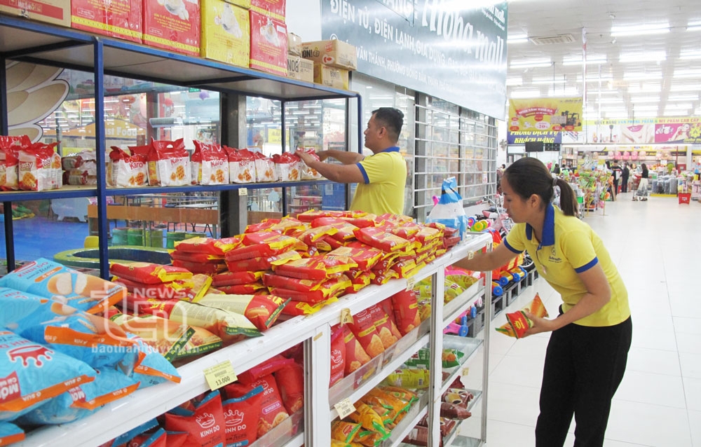 Aloha supermarket prepares many essential items (including food, and household goods...) to participate in Vietnam Grand Sale 2023.