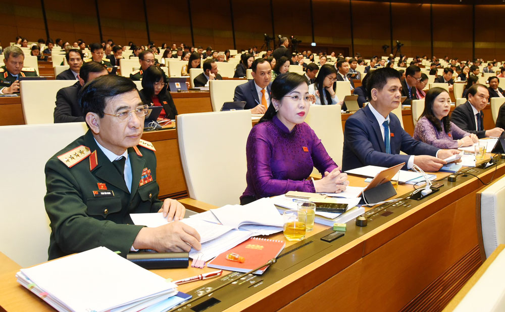 Đại tướng Phan Văn Giang, Ủy viên Bộ Chính trị, Bộ trưởng Bộ Quốc phòng cùng các đại biểu Quốc hội tỉnh Thái Nguyên tham dự 