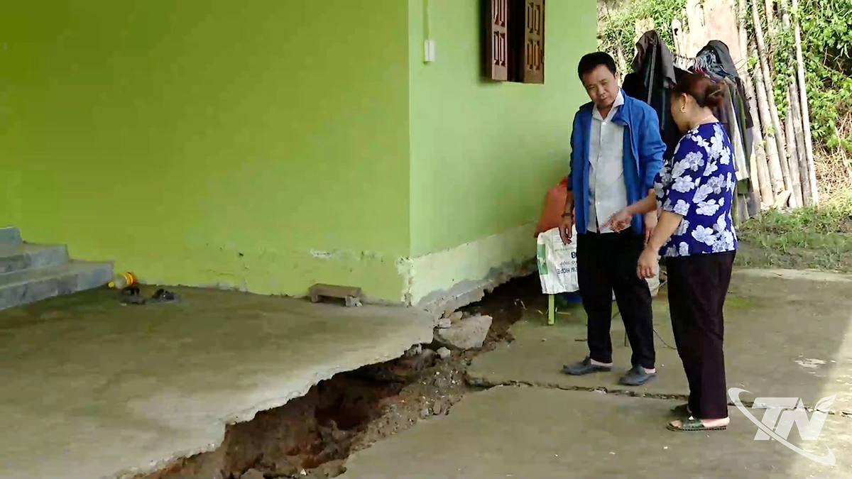 Ngôi nhà của gia đình chị Lý Thị Sất, ở thôn Nà Cọ, xã Ba Bể, có nguy cơ sập đổ.