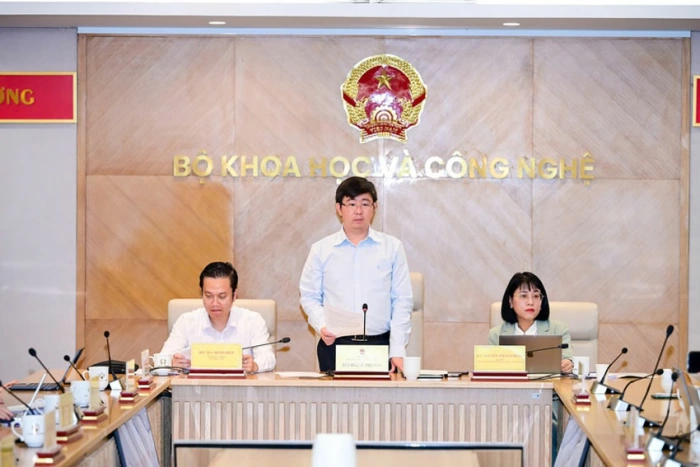 Tự chủ tuyển dụng, thỏa thuận tiền lương - chính sách mới thu hút nhân tài khoa học