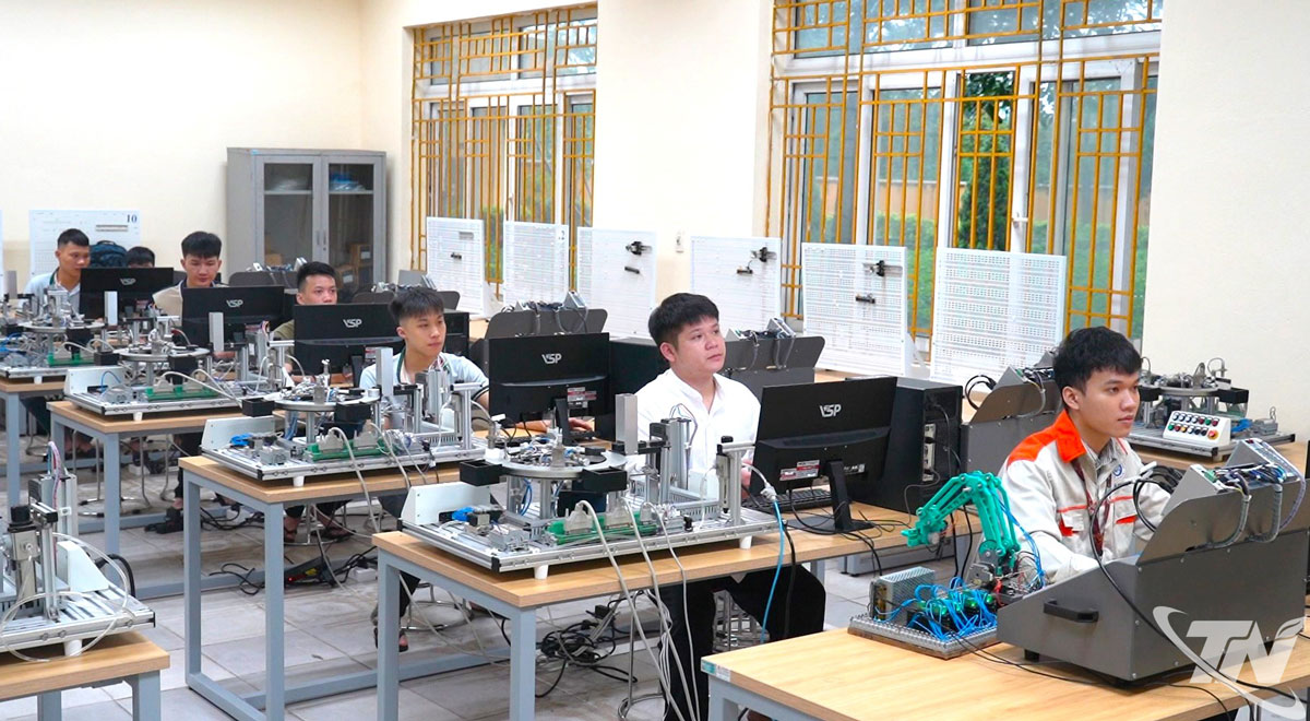 Tuyển sinh giáo dục nghề nghiệp Thái Nguyên đạt hơn 63% kế hoạch năm.