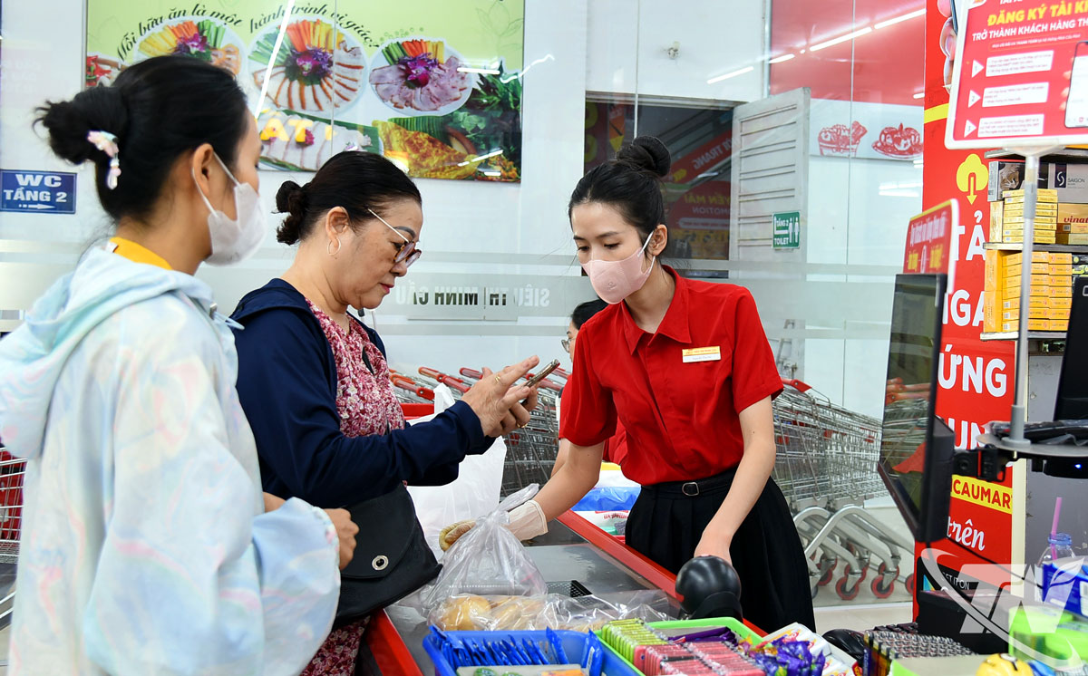 Đến nay, các chợ, siêu thị trên địa bàn các phường trung tâm của tỉnh Thái Nguyên đã cơ bản hoạt động trở lại.