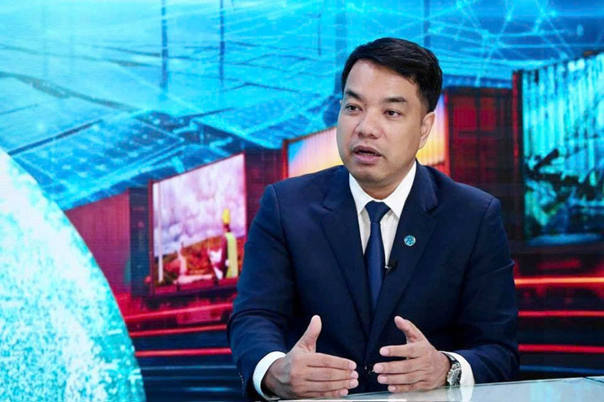 Giáo sư-Tiến sĩ Mạc Quốc Anh, Ủy viên Ủy ban Trung ương Mặt trận Tổ quốc Việt Nam, Phó Chủ tịch kiêm Tổng Thư ký Hiệp hội Doanh nghiệp nhỏ và vừa thành phố Hà Nội.