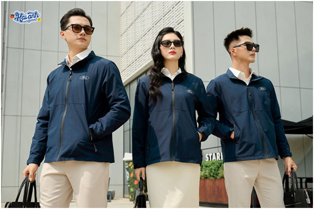Áo khoác gió đồng phục Windbreaker Collection - Làn gió mới cho mùa thu đông 2025.