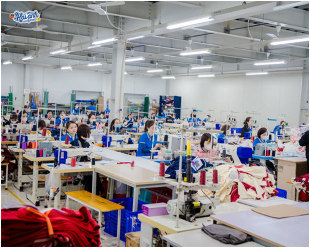 Hải Anh Uniform - tận tâm trong từng thiết kế, chỉn chu từng đường may.