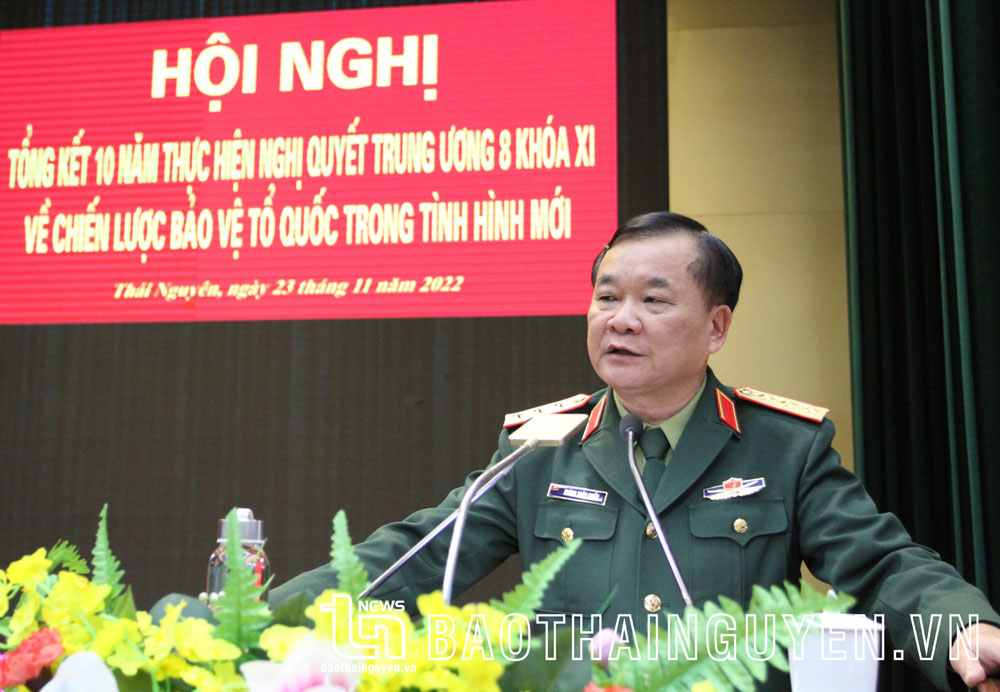 Thượng tướng Hoàng Xuân Chiến, Thứ trưởng Bộ Quốc phòng, phát biểu chỉ đạo tại Hội nghị.
