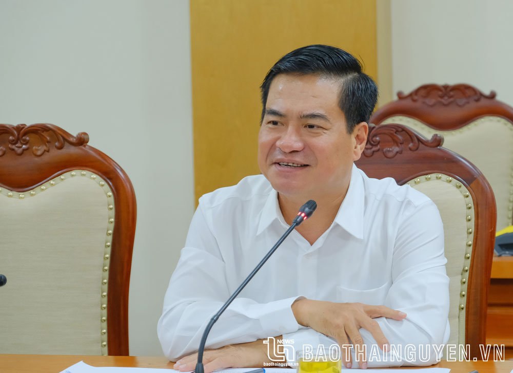Đồng chí Lê Quang Tiến phát biểu tại buổi làm việc. Ảnh: LK