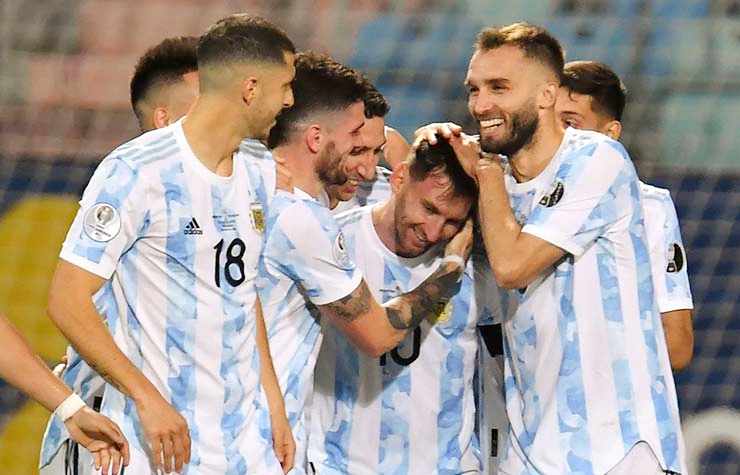 Đội tuyển Argentina hiện tại có thể không là tập thể mạnh nhất nhưng họ là một trong những tập thể gắn kết và đồng đều nhất dưới sự dẫn dắt của siêu sao Messi. 
