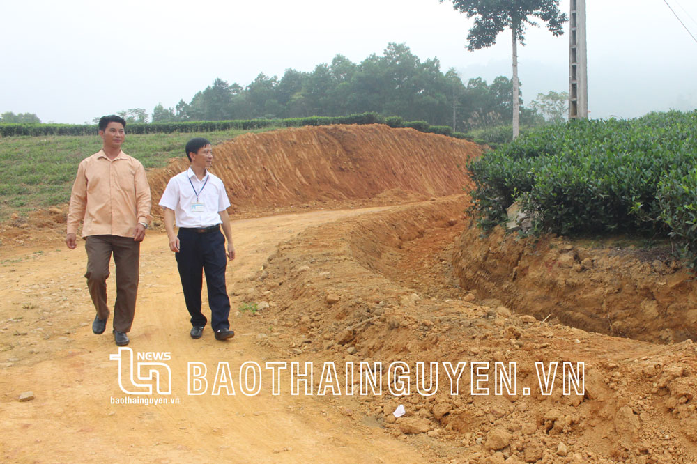 Tuyến đường liên xóm Tân Yên - Hà Việt do Ban Quản lý dự án đầu tư xây dựng huyện Đại Từ làm chủ đầu tư đang được thi công, đáp ứng nhu cầu đi lại của bà con sau khi hoàn thành vào cuối tháng 12 tới.

