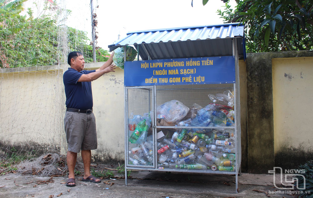 Những ngôi nhà sạch được Hội Phụ nữ phường Hồng Tiến (TP. Phổ Yên) đặt tại nhà văn hóa các tổ dân phố, khu dân cư tập trung đông người, thuận tiện cho việc thu gom, phân loại rác thải nhựa.