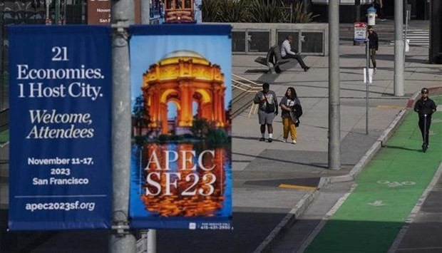 A poster on the 30th APEC Economic Leaders Meeting on a street in San Francisco, California, the US. (Photo: AFP/VNA)