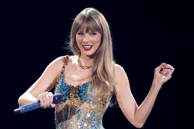 Taylor Swift tham dự một sự kiện tại Arlington, Texas, Mỹ. Ảnh: AFP/TTXVN