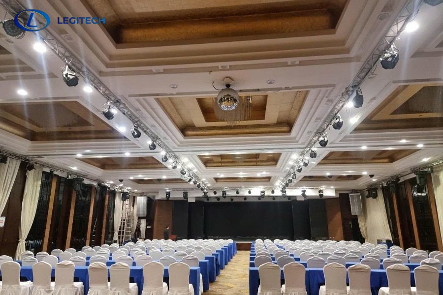 Khảo sát kỹ lưỡng giúp bố trí âm thanh tối ưu cho từng hội trường.