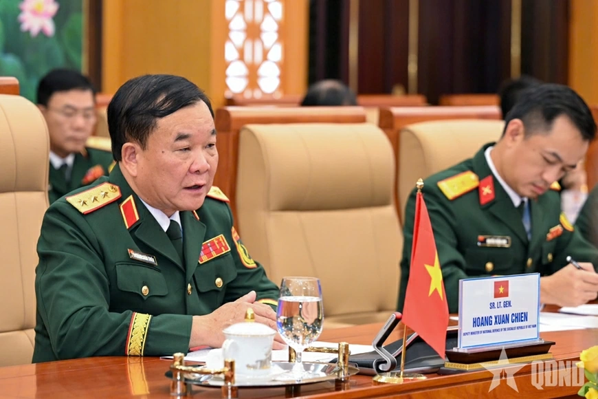 Thượng tướng Hoàng Xuân Chiến phát biểu tại đối thoại