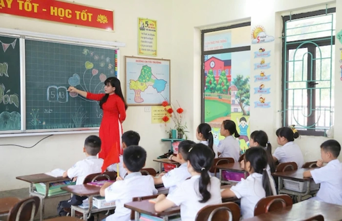 Tất cả nhà giáo đều được hưởng 'hệ số lương đặc thù'