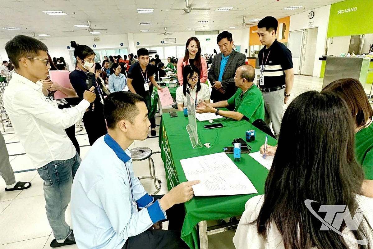 Đoàn viên, người lao động được khám sức khỏe, tầm soát ung thư miễn phí.