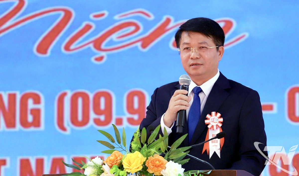 Đồng chí Nông Quang Nhất, Phó Chủ tịch UBND tỉnh phát biểu tại Lễ Kỷ niệm.