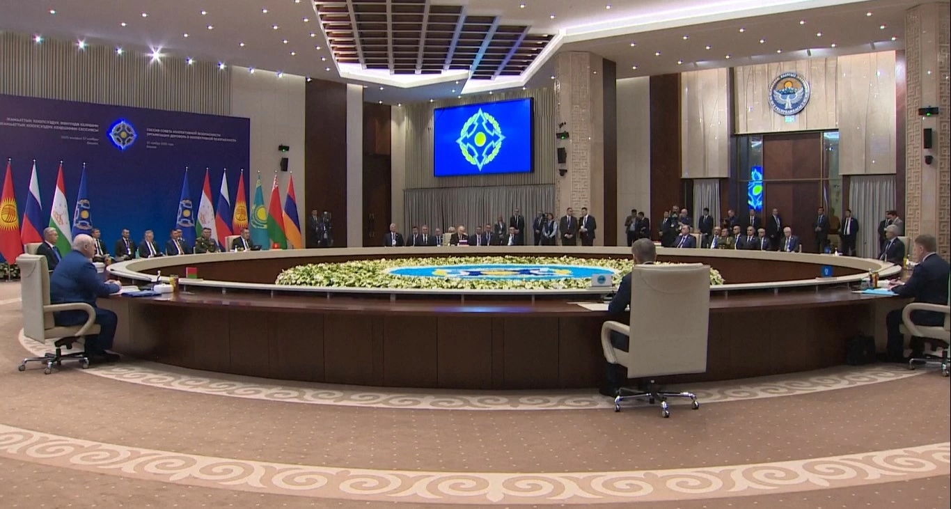 Tổng thống Nga đề xuất kế hoạch tái trang bị cho lực lượng các nước thuộc CSTO. 