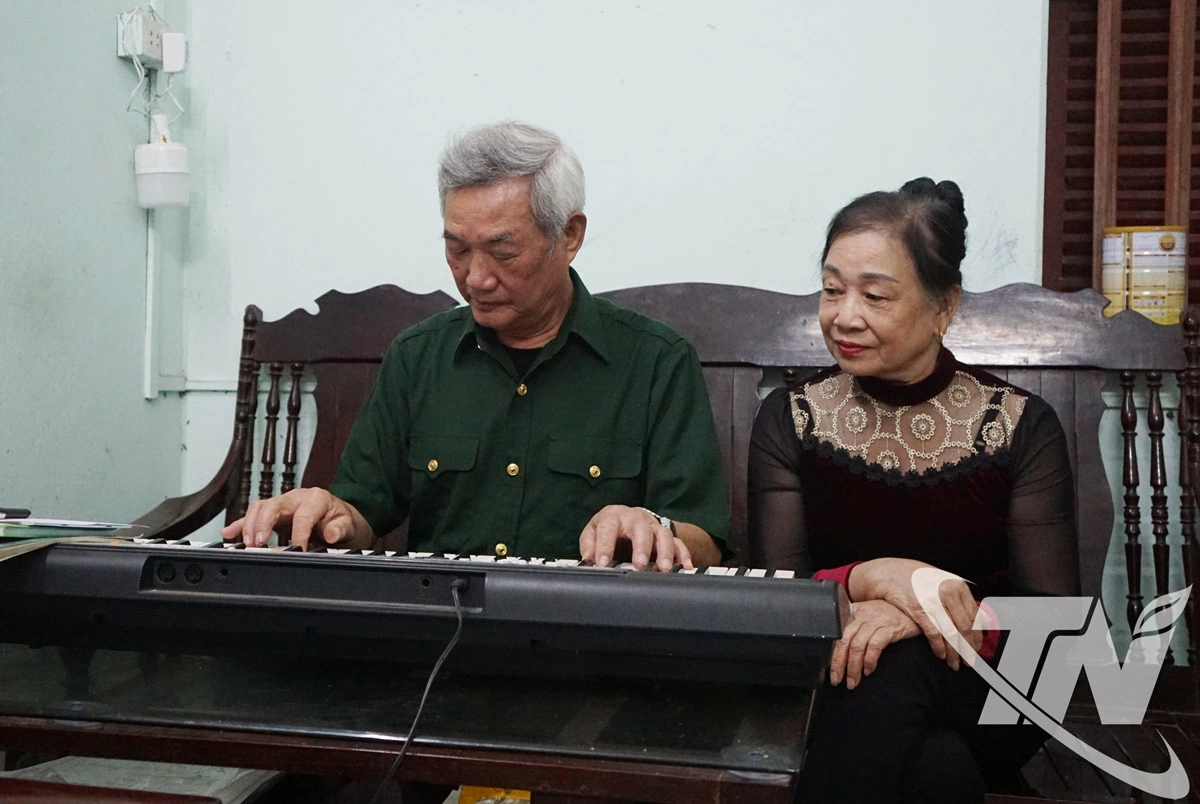 Gia đình nhạc sĩ Quản Thắng luôn tìm thấy niềm vui và sự an yên trong âm nhạc, qua những sáng tác góp phần nhỏ bé vào đời sống âm nhạc của tỉnh và đất nước.