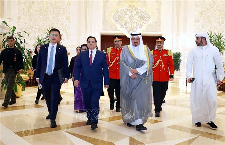 Thủ tướng Phạm Minh Chính và Thủ tướng Nhà nước Kuwait Sheikh Ahmad Abdullah Al-Ahmad Al Sabah.