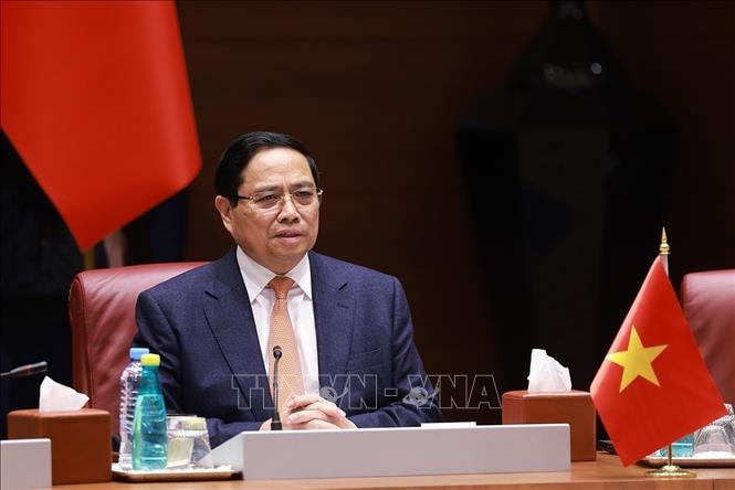 Thủ tướng Phạm Minh Chính phát biểu tại cuộc hội đàm với Thủ tướng Cộng hòa Algeria Dân chủ Nhân dân Sifi Ghrieb. Ảnh: Dương Giang/TTXVN