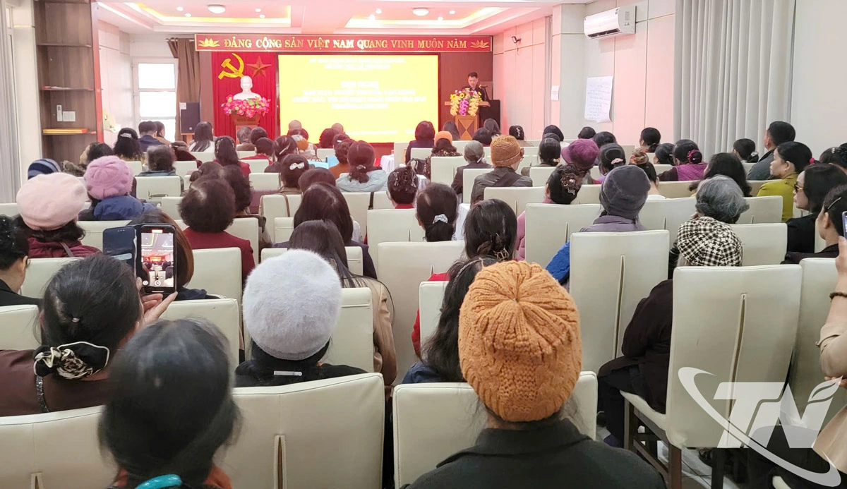 Các đại biểu dự Hội nghị.