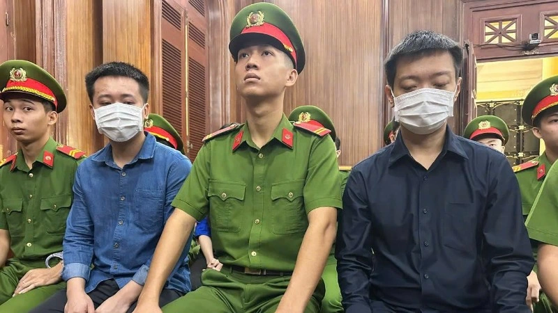 Các bị cáo tại phiên xét xử.