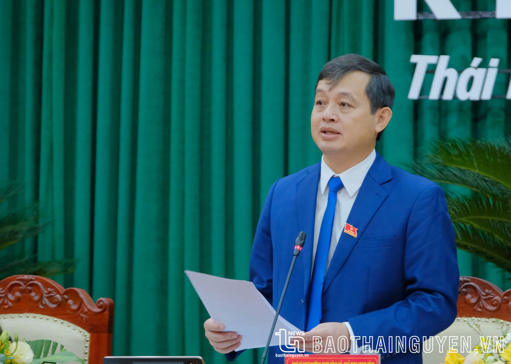 Đồng chí Phạm Hoàng Sơn, Phó Bí thư Thường trực Tỉnh ủy, Chủ tịch HĐND tỉnh điều hành phiên giải trình, chất vấn.